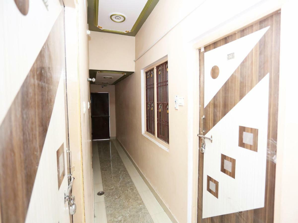 Hotel Spot On 45585 Aakash Ganga 3*