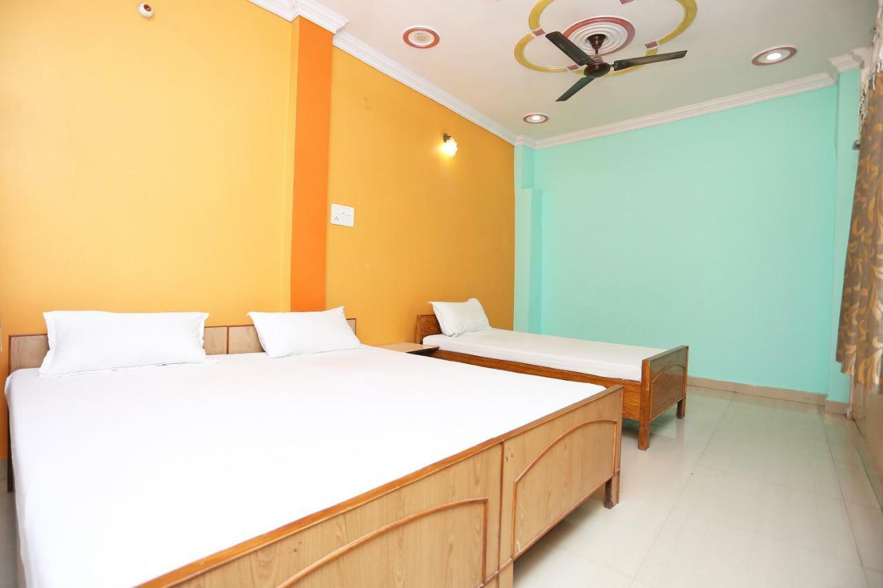 Hotel Spot On 45585 Aakash Ganga Varanasi