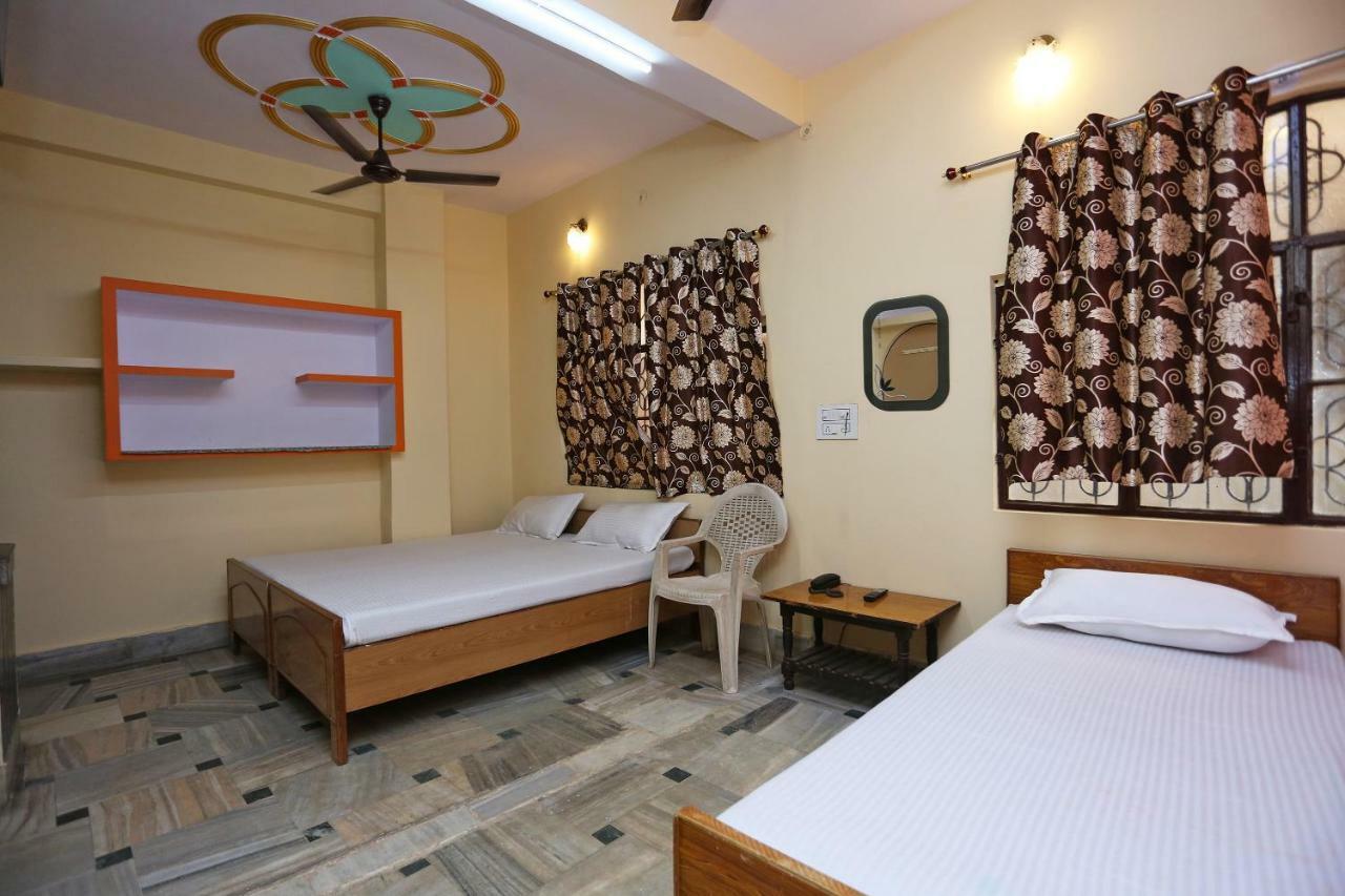 Hotel Spot On 45585 Aakash Ganga Varanasi