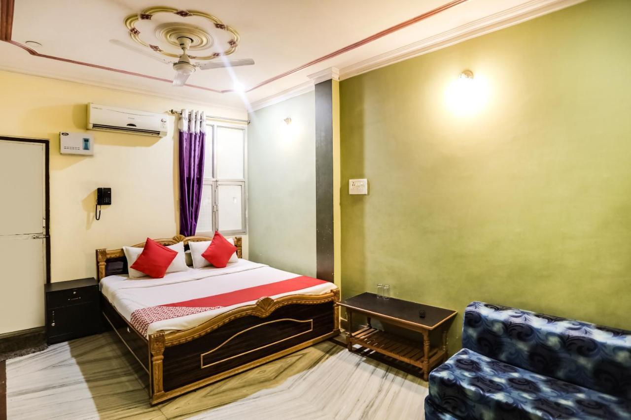 Spot On 45585 Aakash Ganga 3* Varanasi